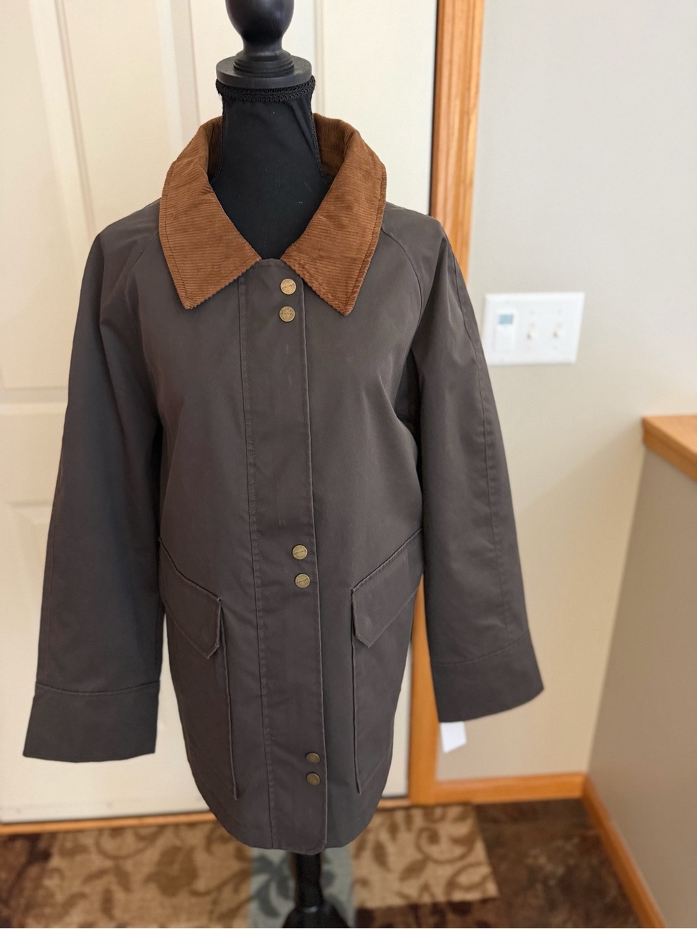 New Sanctuary brown corduroy collar SALG25789-STC utility barn jacket. XL